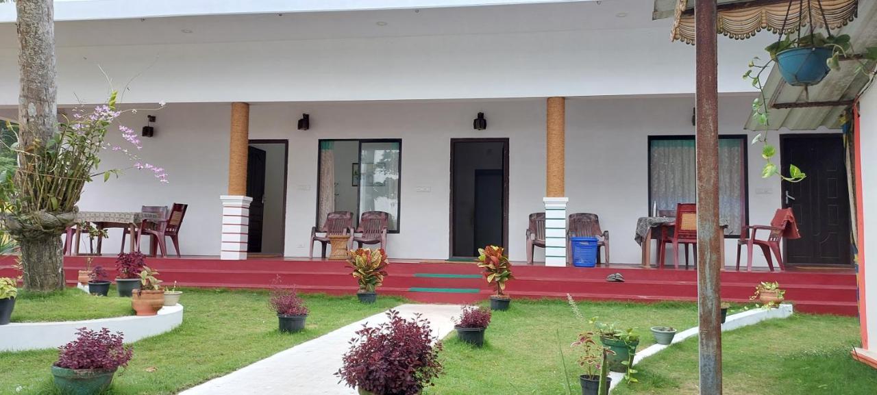 Marari Phoenix Beach Homestay Mararikulam Exterior photo