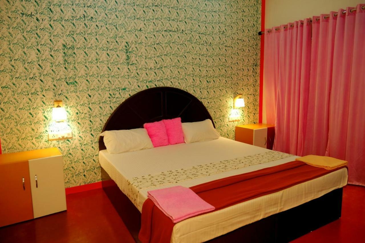 Marari Phoenix Beach Homestay Mararikulam Exterior photo